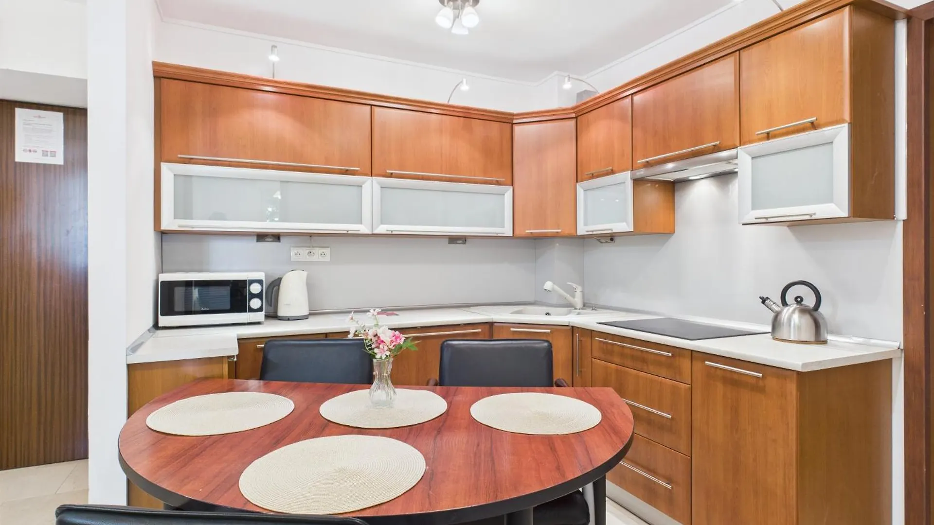Platynowa 6 Rooms Superapart Varsavia Appartamento